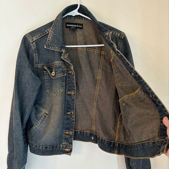 Express Women’s denim Jean jacket with pockets size medium GUC - read! - Picture 5 of 11